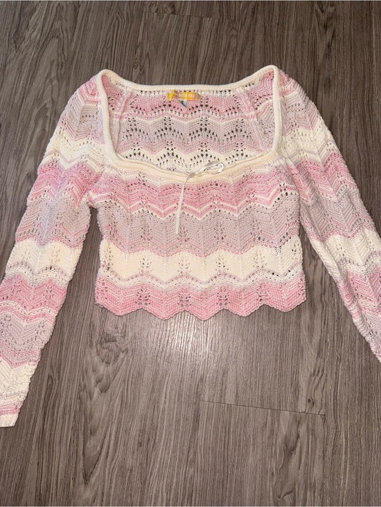 Urban Outfitters Tops - Urban Outfitters Pink and Cream Crochet Chevron Top